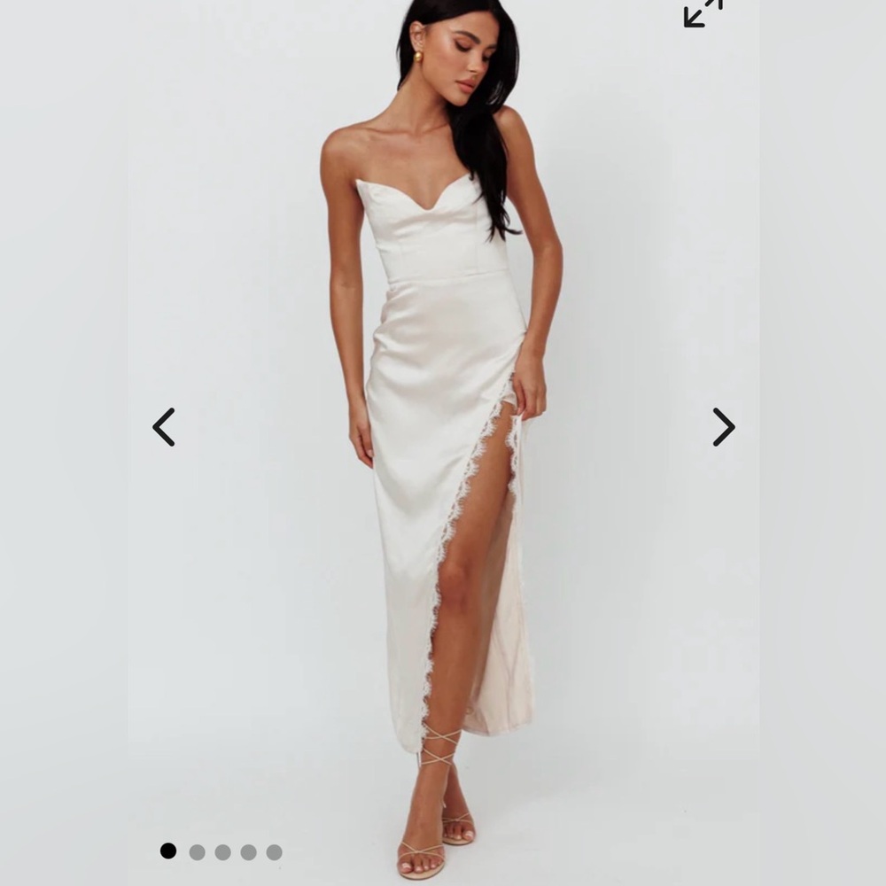 Selfie Leslie Strapless Cream Dress with Lace Trim
